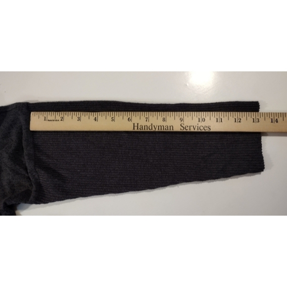 Jodifl oversized drop shoulder raw hem shirt - Picture 3 of 11